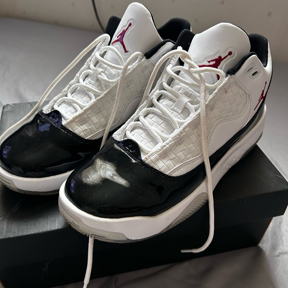 Jordan Max Aura 2